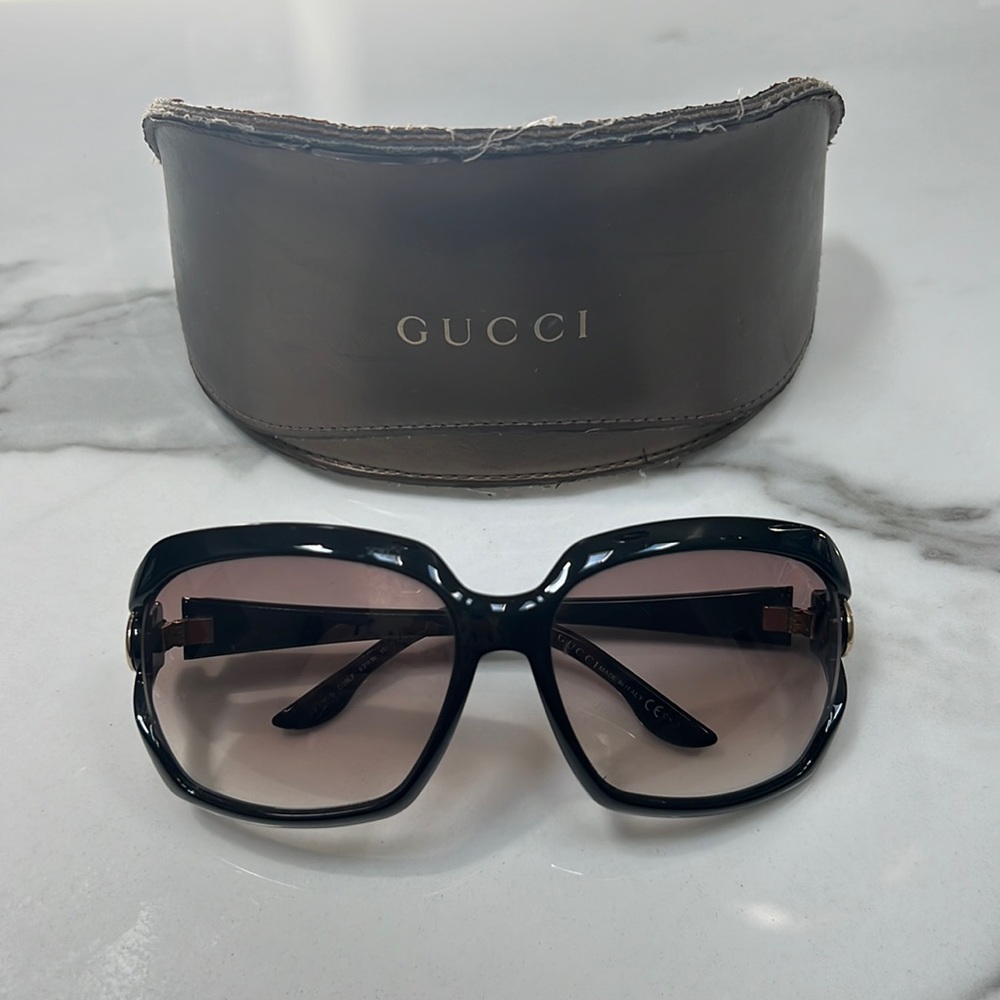Oversized Gucci sunglasses